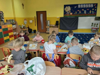 76a2c5a8-2d84-4be5-9656-2ba489b21c18