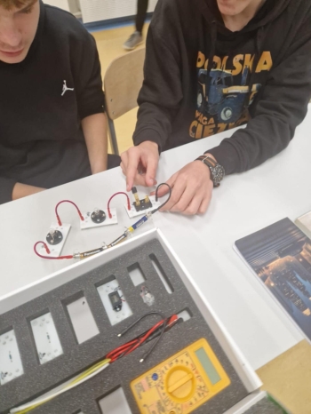 9ad0418d-9528-4b8f-9034-888258647164