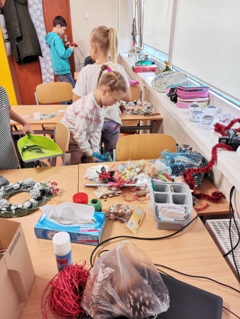 d697d9a8-a99f-41b0-85c2-a2205f08e9d0