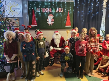 4e32b624-c7c5-4982-98d5-b5de372e5a8d