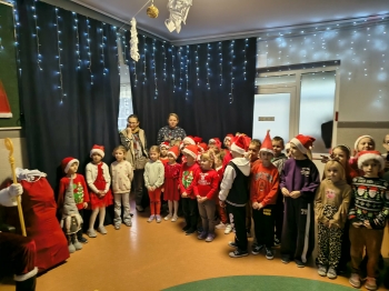 872fe4eb-00c3-44db-83d8-7c50e1be4121