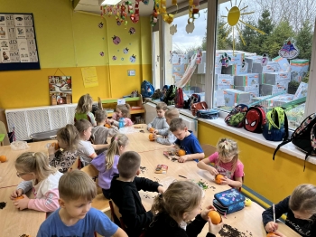 6aad9769-b3cd-4cb2-a932-7a7134f31d17