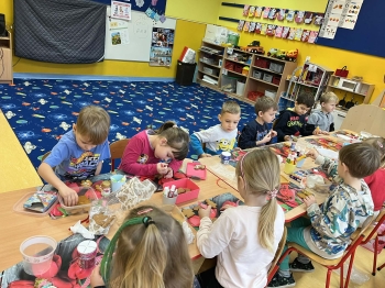 6d321a76-6ff1-491f-85cd-2a808cfa09a3