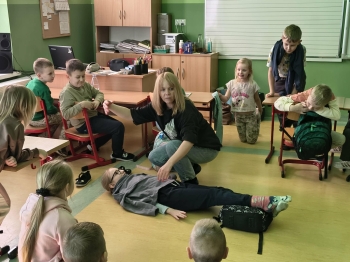 ef563cfb-c196-4aa0-8f42-af707b860aca