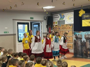 51b7a6fb-055b-4b96-82da-fde1ca631394