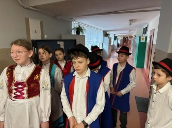 de5e8fbc-968b-4479-b70d-de7b3628a0e5