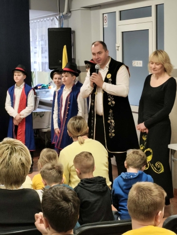 54e64b8d-7ce3-43b7-8777-401dbd6f1dc6