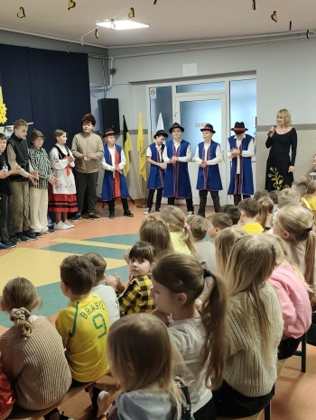 7b8550bc-79d5-41d5-8c2c-333dafcda5eb