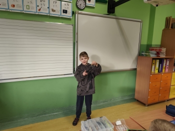 8079c92d-e330-47c8-9a9b-2d3d841f8ab9