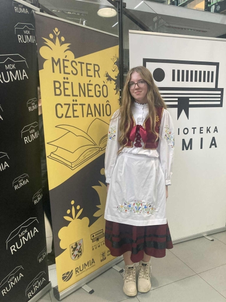 Wyróżnienie dla Julii w Powiatowym XII Regionalnym Konkursie „Méster Bëlnégò Czëtaniô'' w Rumi