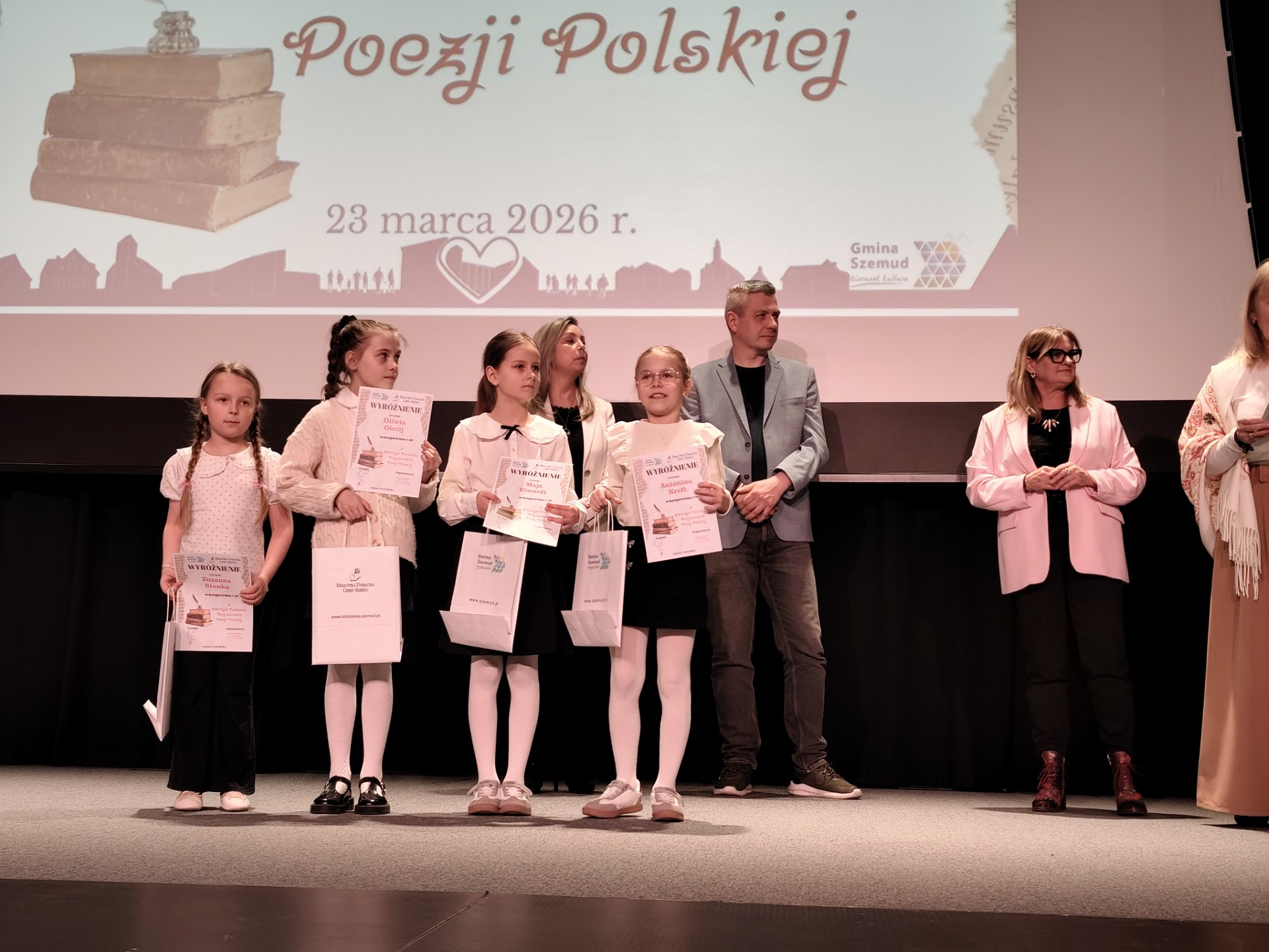 Podsumowanie Gminnego Konkursu Recytatorskiego Poezji Polskiej, klasy 0-3